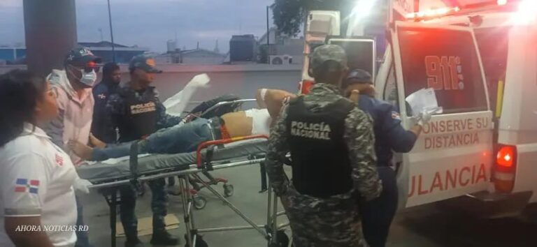 Mujer resulta herida de bala y su pareja atacada con arma blanca en hecho violento en Pedernales