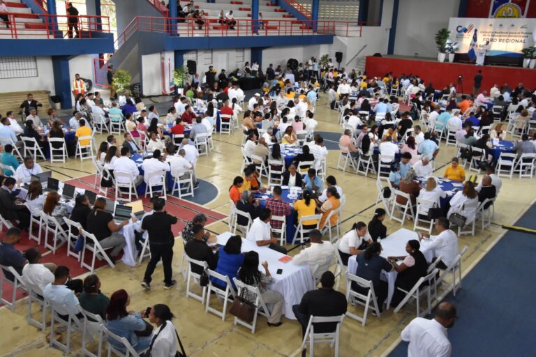 Foro Regional Cibao Nordeste reúne a diversos sectores para aportar a la transformación de la educación dominicana
