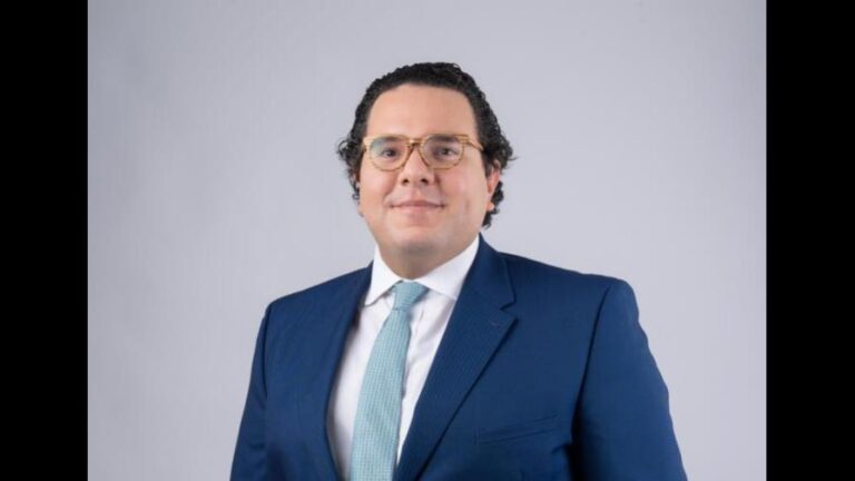 Decreto: Abinader designa a Víctor Livio Cedeño Brea como nuevo superintendente de Bancos